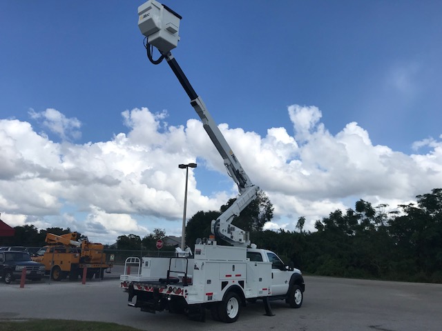 STOCK # 40028 2013 FORD F550 45FT BUCKET TRUCK W/ MATERIAL HANDLER