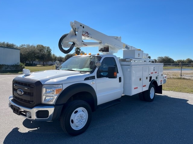 STOCK # 41774  2016 FORD F550 4X4  45FT BUCKET TRUCK