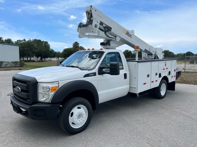 STOCK # 84881 2015 FORD F550 45FT BUCKET TRUCK