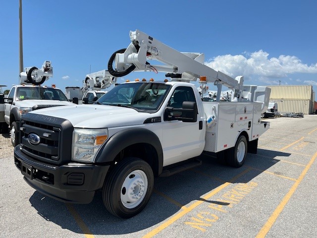 STOCK # 57050  2016 FORD F550 42FT BUCKET TRUCK