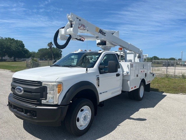 STOCK # 05116  2017 FORD F550 45FT BUCKET TRUCK
